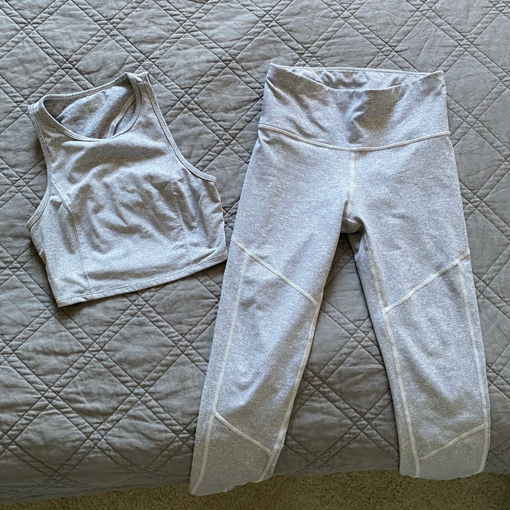 Joy Lab workout set (tank and leggings)